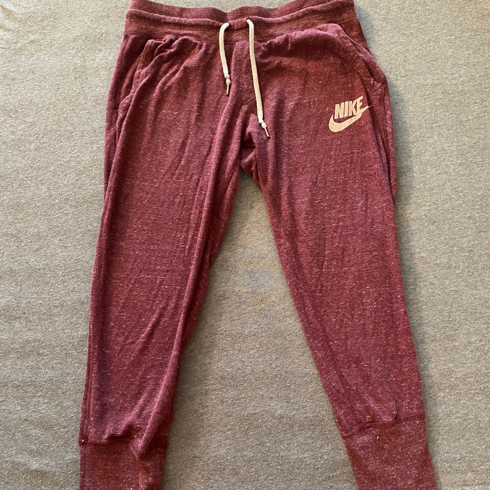 Nike lounge pants